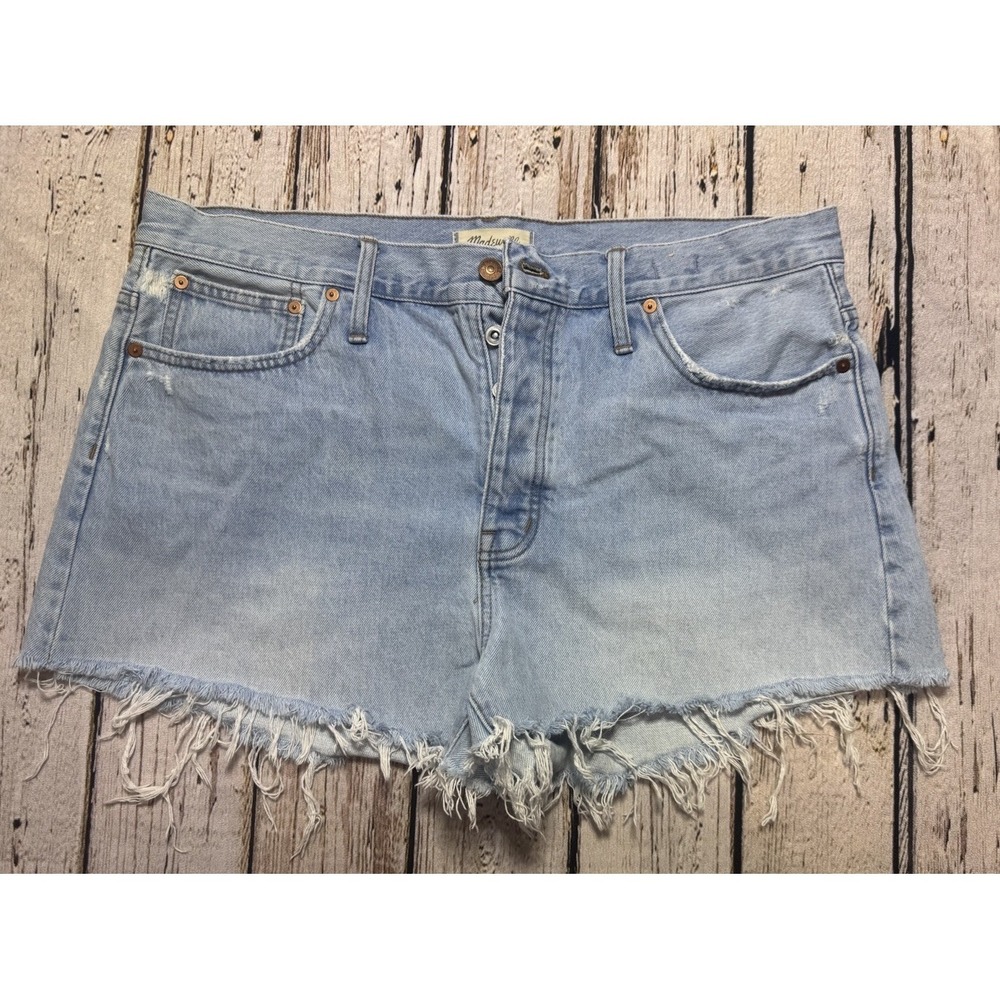 Madewell Relaxed Denim Shorts Cut Offs 100% Cotton Light Wash Button Front Sz 32